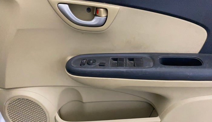 2015 Honda Amaze 1.2L I-VTEC VX, Petrol, Manual, 61,555 km, Driver Side Door Panels Control