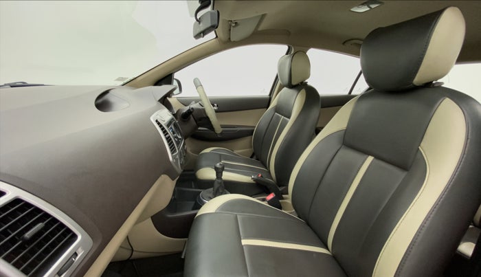 2010 Hyundai i20 ERA 1.2, Petrol, Manual, 11,800 km, Right Side Front Door Cabin