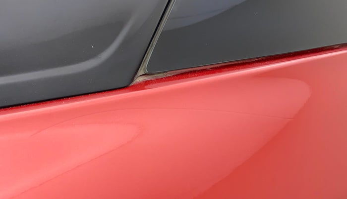 2016 Maruti Vitara Brezza ZDI PLUS DUAL TONE, Diesel, Manual, 1,17,599 km, Right quarter panel - Minor scratches