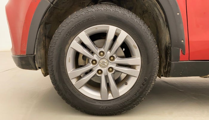 2016 Maruti Vitara Brezza ZDI PLUS DUAL TONE, Diesel, Manual, 1,17,599 km, Left Front Wheel