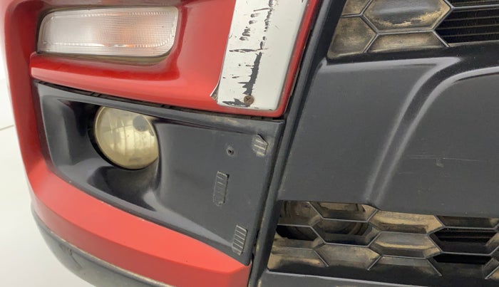 2016 Maruti Vitara Brezza ZDI PLUS DUAL TONE, Diesel, Manual, 1,17,599 km, Front bumper - Chrome strip damage