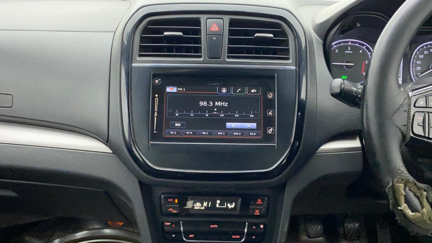 2016 Maruti Vitara Brezza ZDI PLUS DUAL TONE, Diesel, Manual, 1,17,599 km, Air Conditioner
