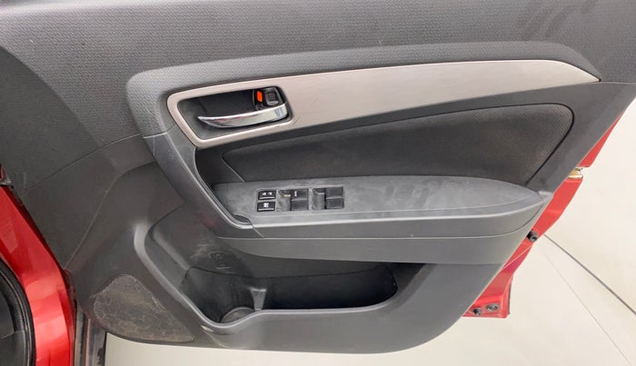 2016 Maruti Vitara Brezza ZDI PLUS DUAL TONE, Diesel, Manual, 1,17,599 km, Driver Side Door Panels Control