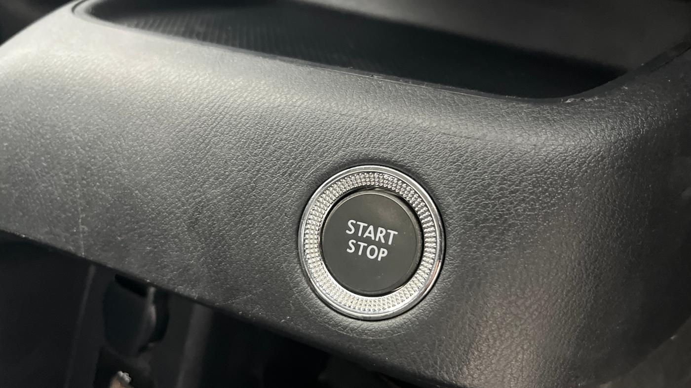 2024 Nissan MAGNITE N-Connecta B4D 1.0 Petrol MT, Petrol, Manual, 15,786 km, Keyless Start/ Stop Button