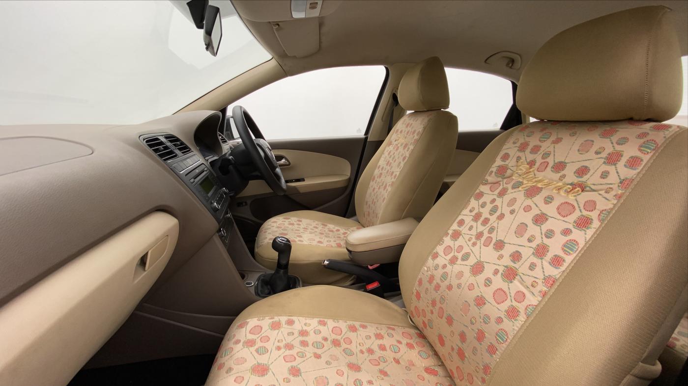 2012 Skoda Rapid ELEGANCE 1.6 MPFI MT, Petrol, Manual, 89,958 km, Right Side Front Door Cabin