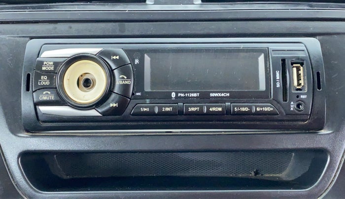 2018 Tata Tiago XE 1.2 REVOTRON, CNG, Manual, 33,257 km, Infotainment system - Button has minor damage
