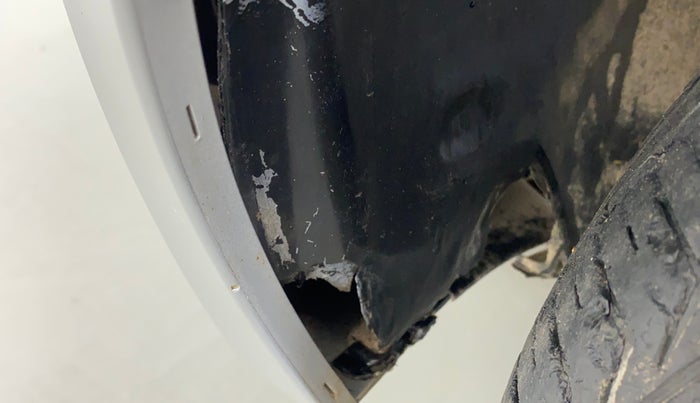 2018 Tata Tiago XE 1.2 REVOTRON, CNG, Manual, 33,257 km, Left fender - Lining loose