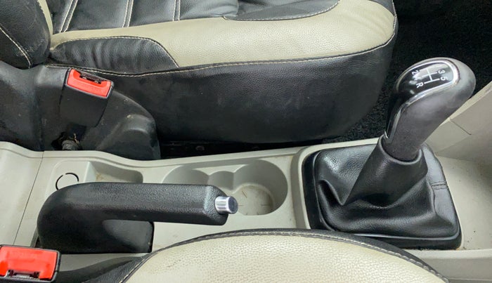 2018 Tata Tiago XE 1.2 REVOTRON, CNG, Manual, 33,257 km, Gear Lever