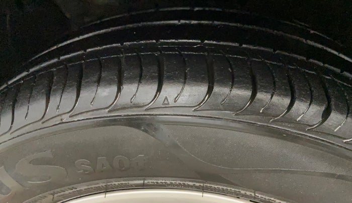2023 KIA SELTOS  HTK 1.5 PETROL MT, Petrol, Manual, 14,966 km, Left Front Tyre Tread