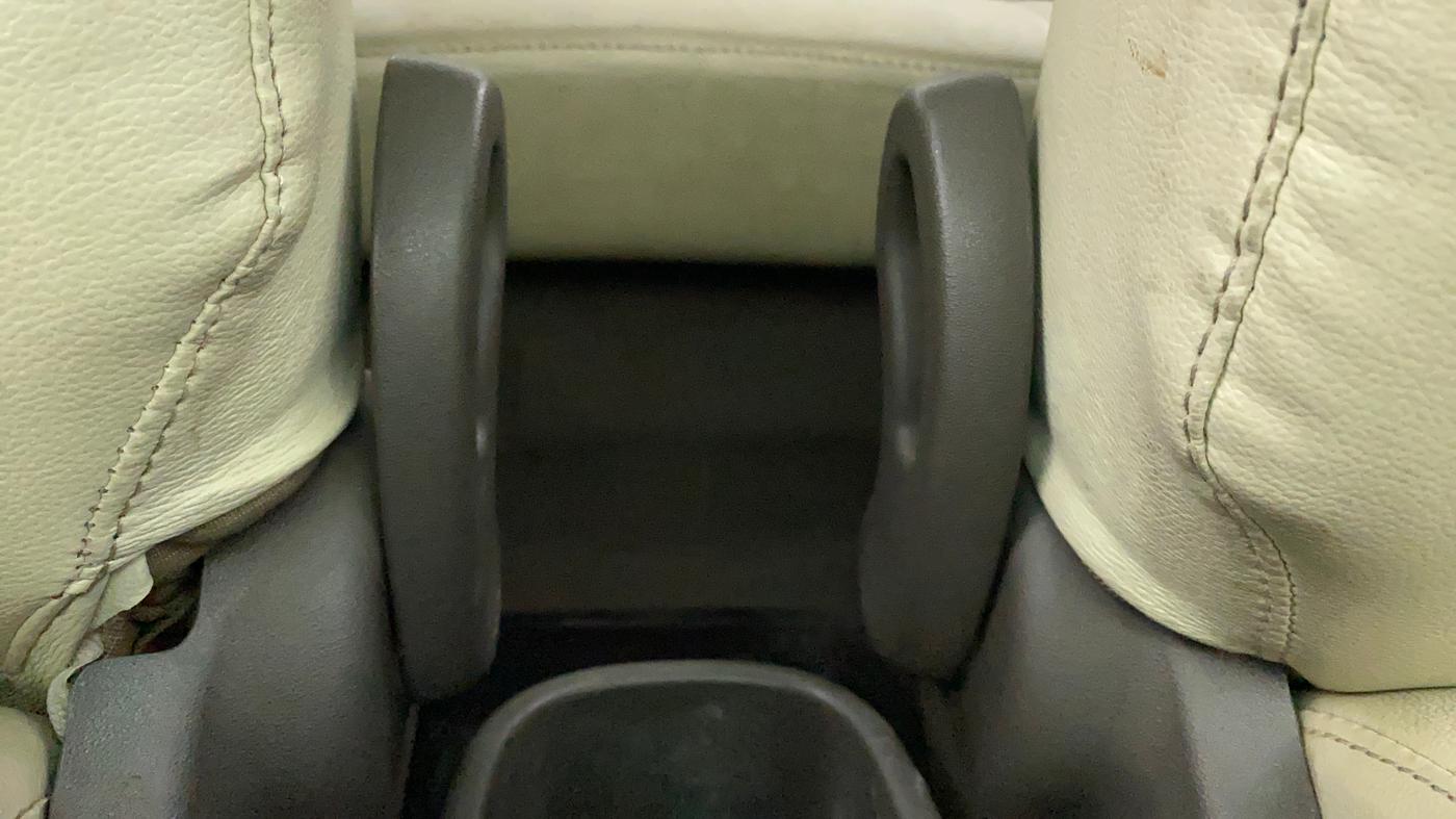 2011 Hyundai i10 MAGNA 1.2, Petrol, Manual, 78,579 km, Driver Side Adjustment Panel