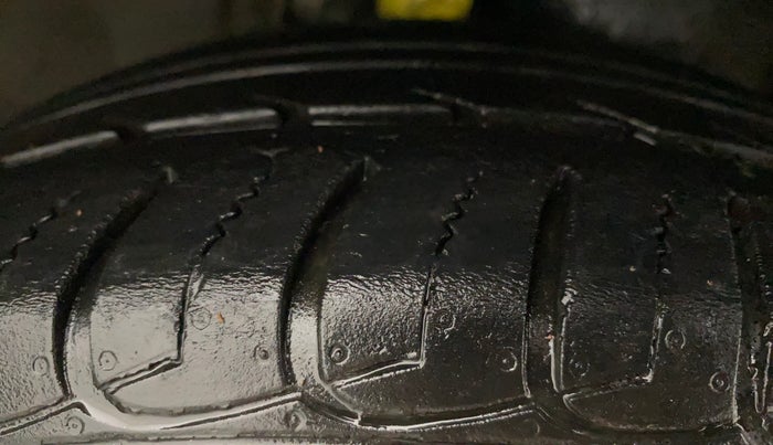 2020 Ford Ecosport TITANIUM 1.5L DIESEL, Diesel, Manual, 41,044 km, Right Front Tyre Tread