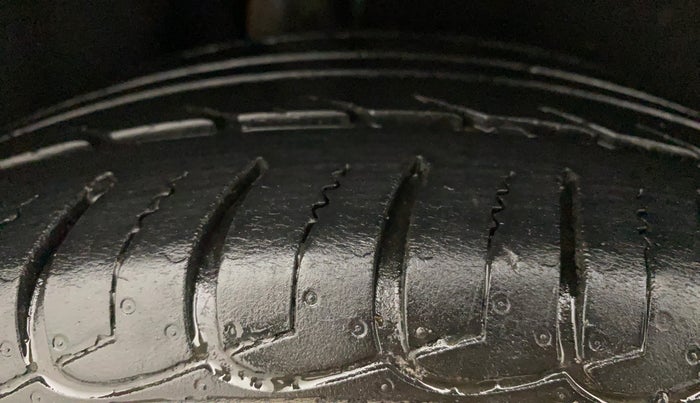 2020 Ford Ecosport TITANIUM 1.5L DIESEL, Diesel, Manual, 41,044 km, Right Rear Tyre Tread