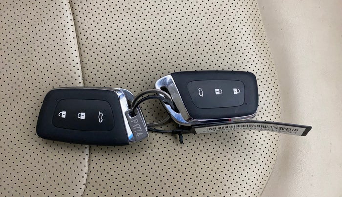 2022 MG HECTOR SHARP HYBRID 1.5 PETROL, Petrol, Manual, 19,018 km, Key Close Up