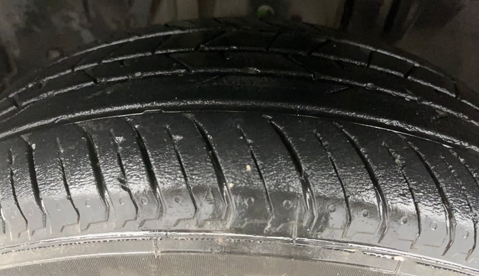 2022 Nissan MAGNITE XV TURBO, Petrol, Manual, 14,095 km, Left Front Tyre Tread