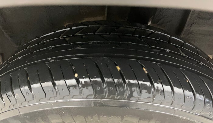 2022 Nissan MAGNITE XV TURBO, Petrol, Manual, 14,095 km, Left Rear Tyre Tread