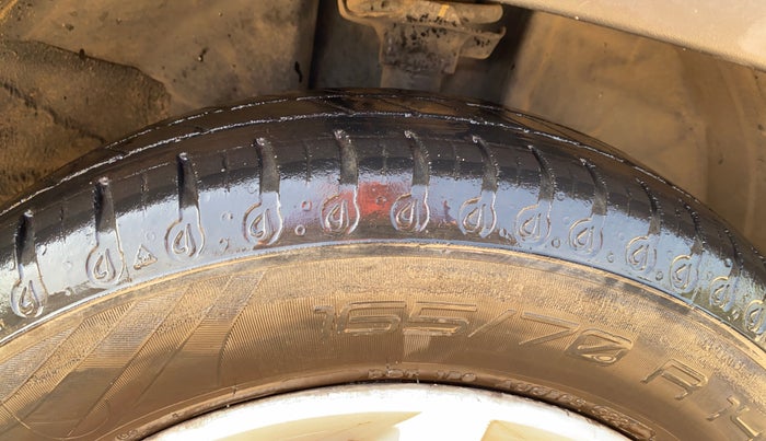 2021 Renault Kwid RXT 1.0 AMT (O), Petrol, Automatic, 88,299 km, Right Front Tyre Tread