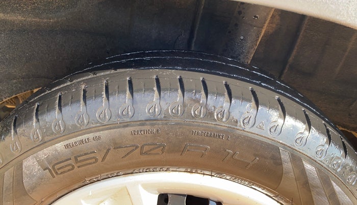 2021 Renault Kwid RXT 1.0 AMT (O), Petrol, Automatic, 88,299 km, Left Rear Tyre Tread