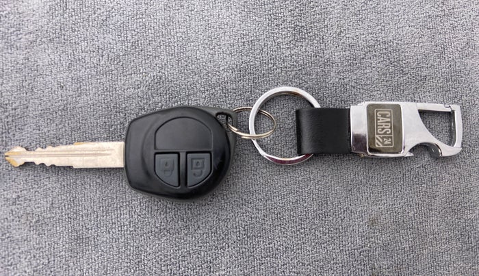 2017 Maruti Wagon R 1.0 VXI, Petrol, Manual, 55,566 km, Key Close Up