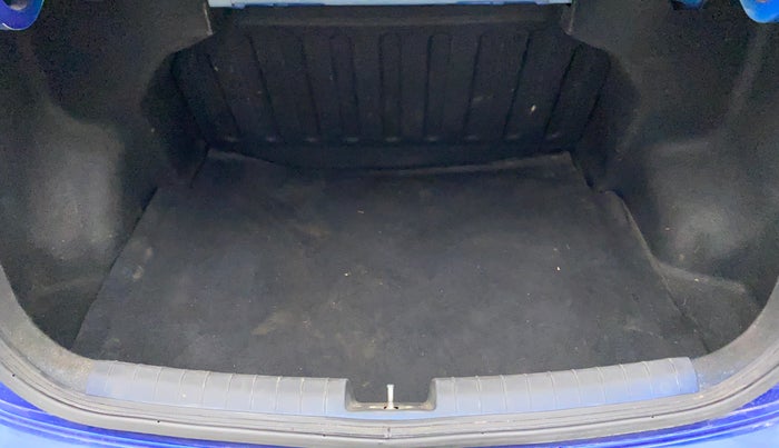 2014 Hyundai Xcent S 1.2, Petrol, Manual, 81,446 km, Boot Inside