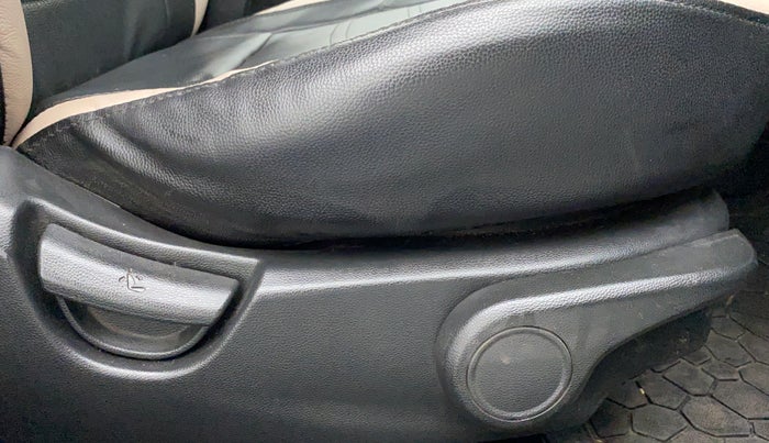 2014 Hyundai Xcent S 1.2, Petrol, Manual, 81,446 km, Driver Side Adjustment Panel