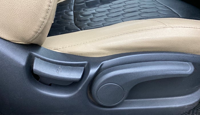 2018 Hyundai Elite i20 Asta 1.2 CVT, Petrol, Automatic, 64,852 km, Driver Side Adjustment Panel