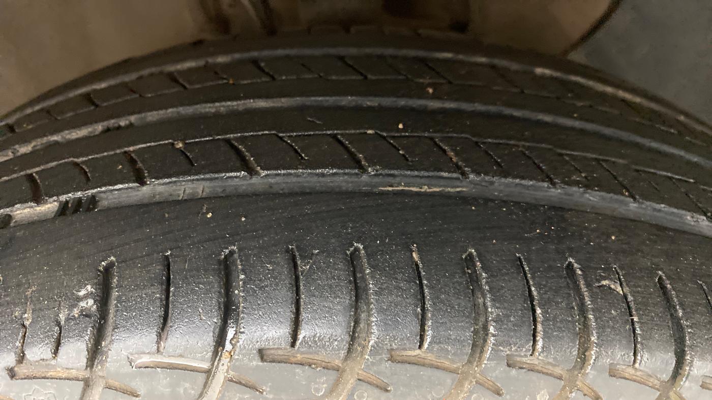 2018 Hyundai Elite i20 Asta 1.2 CVT, Petrol, Automatic, 64,852 km, Right Front Tyre Tread