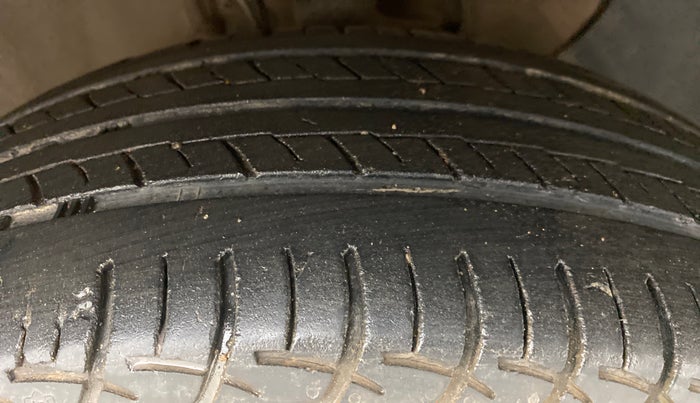 2018 Hyundai Elite i20 Asta 1.2 CVT, Petrol, Automatic, 64,852 km, Right Front Tyre Tread