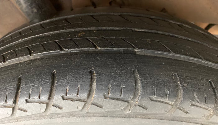 2018 Hyundai Elite i20 Asta 1.2 CVT, Petrol, Automatic, 64,852 km, Right Rear Tyre Tread