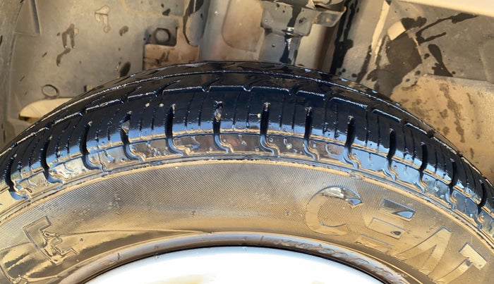 2019 Renault Kwid RXL, Petrol, Manual, 24,999 km, Left Front Tyre Tread