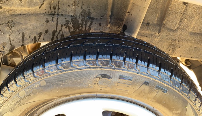 2019 Renault Kwid RXL, Petrol, Manual, 24,999 km, Left Rear Tyre Tread