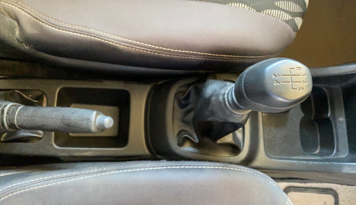 2019 Renault Kwid RXL, Petrol, Manual, 24,999 km, Gear Lever