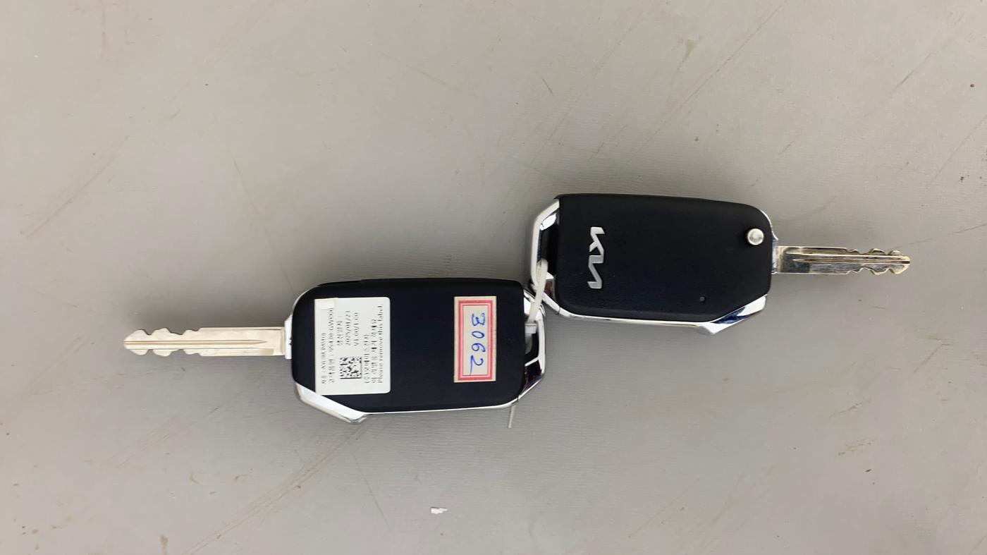 2025 KIA SYROS HTK 1.0 Turbo 6MT, Petrol, Manual, 18,350 km, Key Close Up