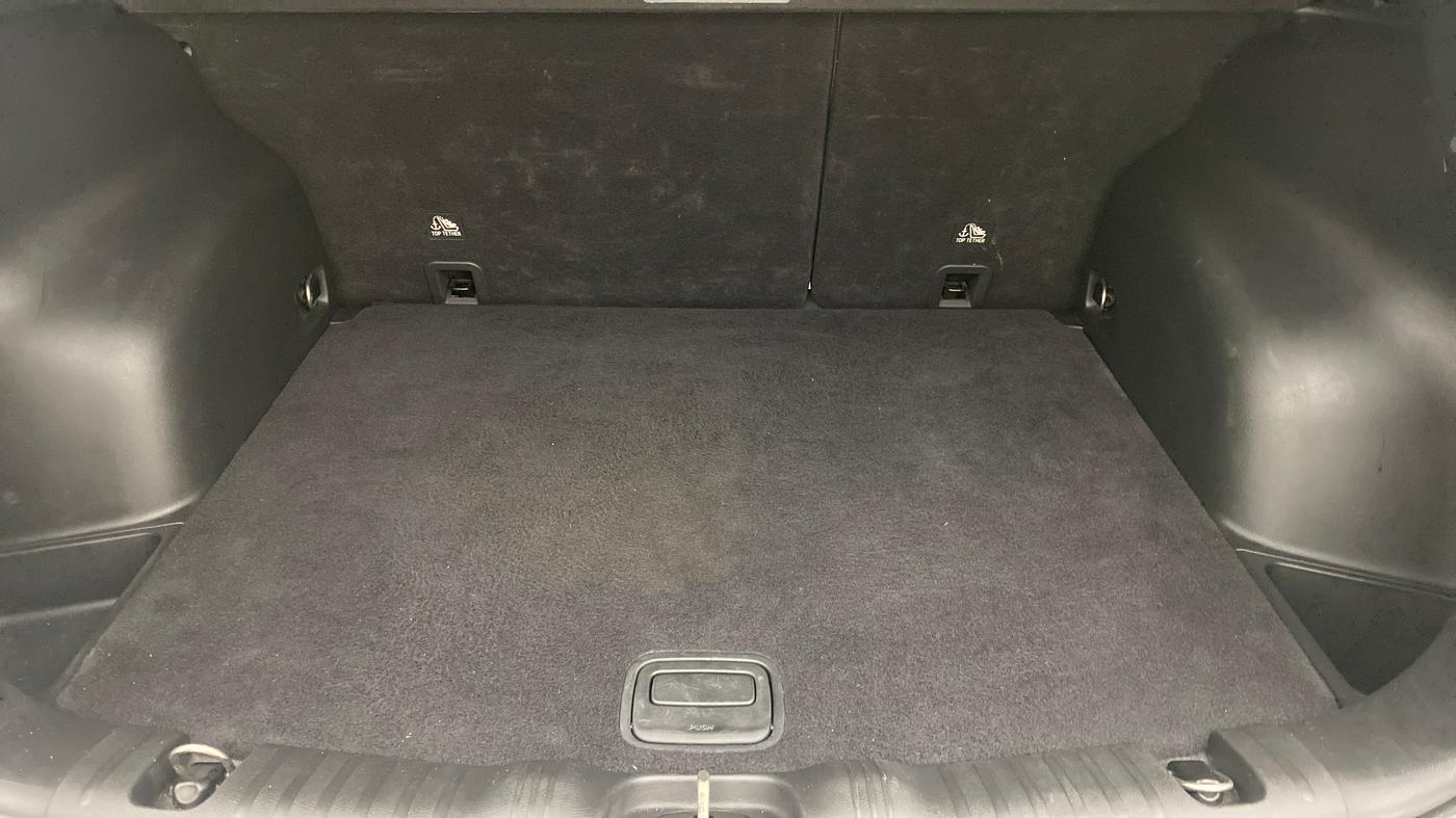 2018 Jeep Compass LIMITED O 1.4 AT, Petrol, Automatic, 51,628 km, Boot Inside