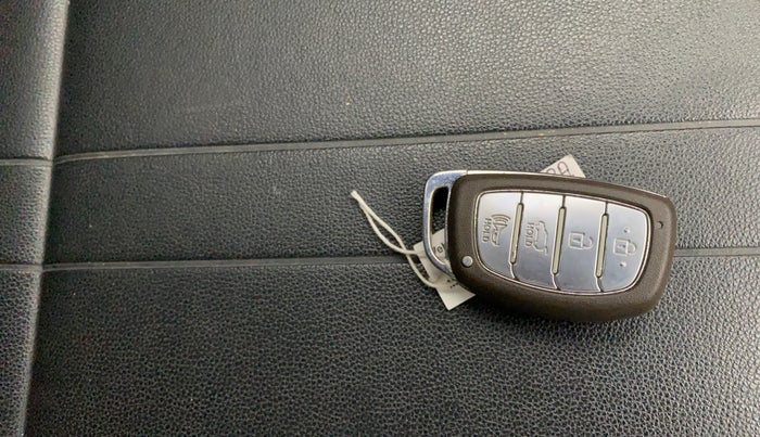 2021 Hyundai NEW I20 N LINE N8 1.0 TURBO GDI IMT, Petrol, Manual, 74,394 km, Key Close Up