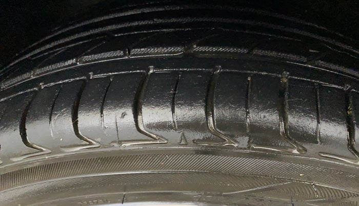 2021 Hyundai NEW I20 N LINE N8 1.0 TURBO GDI IMT, Petrol, Manual, 74,394 km, Left Front Tyre Tread