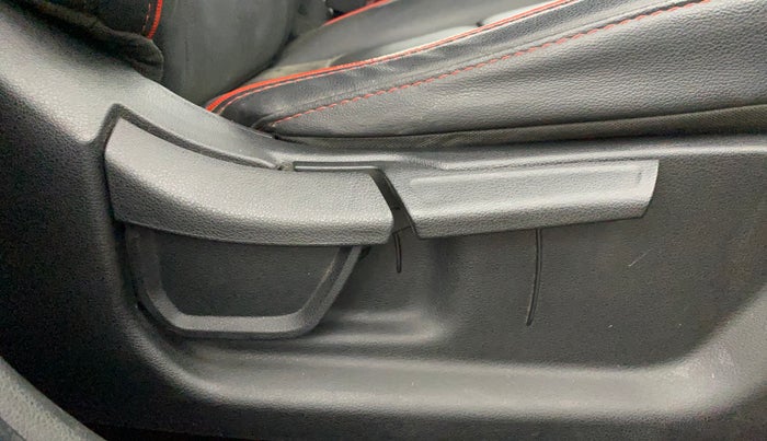 2021 Hyundai NEW I20 N LINE N8 1.0 TURBO GDI IMT, Petrol, Manual, 74,394 km, Driver Side Adjustment Panel