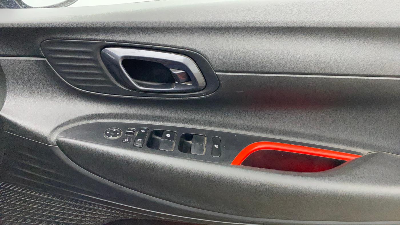 2021 Hyundai NEW I20 N LINE N8 1.0 TURBO GDI IMT, Petrol, Manual, 74,338 km, Driver Side Door Panels Control