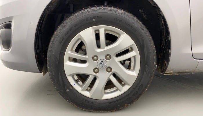 2014 Maruti Swift Dzire ZXI, Petrol, Manual, 44,424 km, Left Front Wheel