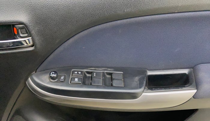 2021 Maruti Baleno ZETA PETROL 1.2, Petrol, Manual, 1,05,312 km, Driver Side Door Panels Control