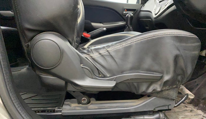 2021 Maruti Baleno ZETA PETROL 1.2, Petrol, Manual, 1,05,312 km, Driver Side Adjustment Panel