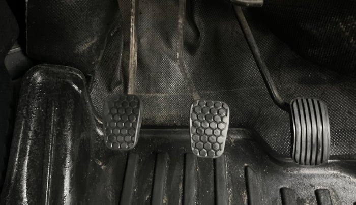 2022 Tata Tiago XT CNG, CNG, Manual, 67,346 km, Pedals