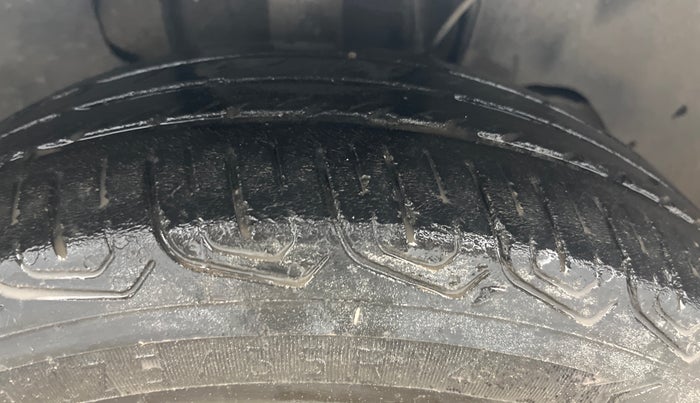 2022 Tata Tiago XT CNG, CNG, Manual, 67,346 km, Right Front Tyre Tread