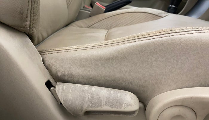 2018 Maruti Ciaz ALPHA  AT 1.5 SHVS PETROL, Petrol, Automatic, 94,688 km, Driver Side Adjustment Panel