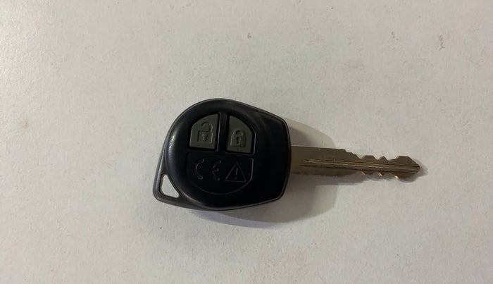 2017 Maruti Baleno DELTA PETROL 1.2, Petrol, Manual, 63,206 km, Key Close Up