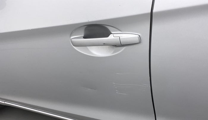 2015 Honda Amaze 1.2L I-VTEC S, Petrol, Manual, 1,04,470 km, Front passenger door - Minor scratches
