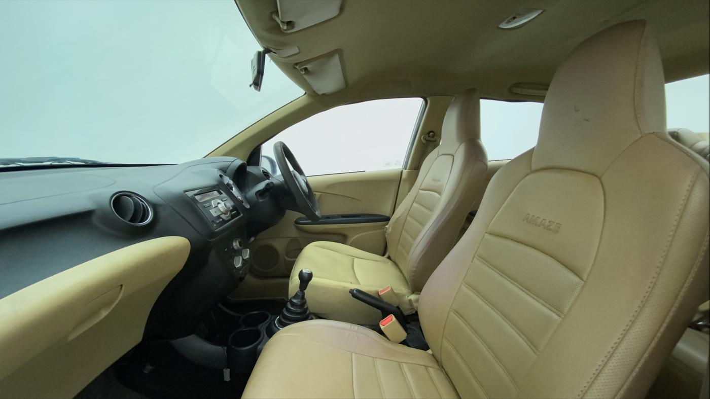 2015 Honda Amaze 1.2L I-VTEC S, Petrol, Manual, 1,04,470 km, Right Side Front Door Cabin