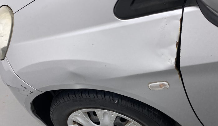 2015 Honda Amaze 1.2L I-VTEC S, Petrol, Manual, 1,04,470 km, Left fender - Minor scratches