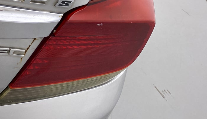 2015 Honda Amaze 1.2L I-VTEC S, Petrol, Manual, 1,04,470 km, Right tail light - Faded