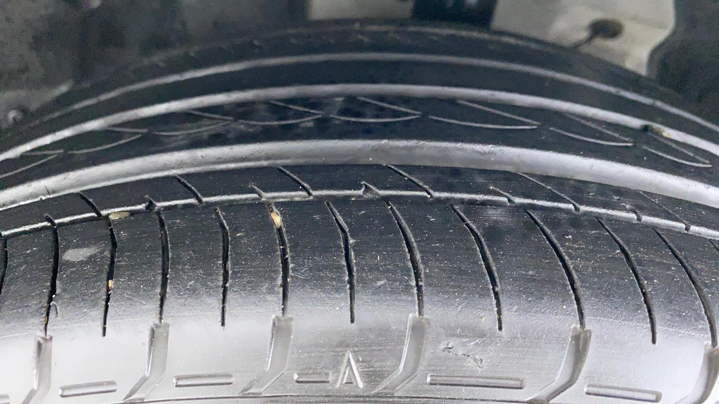 2019 Honda Civic ZX CVT PETROL, Petrol, Automatic, 21,332 km, Left Front Tyre Tread