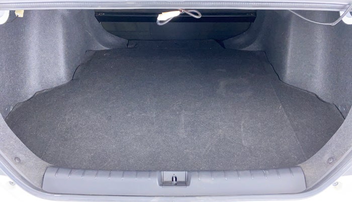 2019 Honda Civic ZX CVT PETROL, Petrol, Automatic, 21,332 km, Boot Inside
